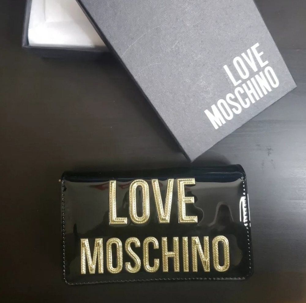 Relist - LOVE MOSCHINO Zip Around Patent Wallet